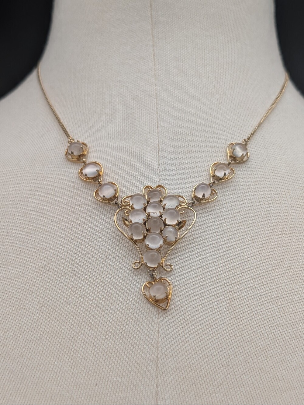 Vintage Mid Century Frosted Glass Moonstone Grapes Bib Necklace Gold Tone Heart
